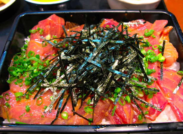 日本料理 岩戸 銀座店 まぐろ重ランチ