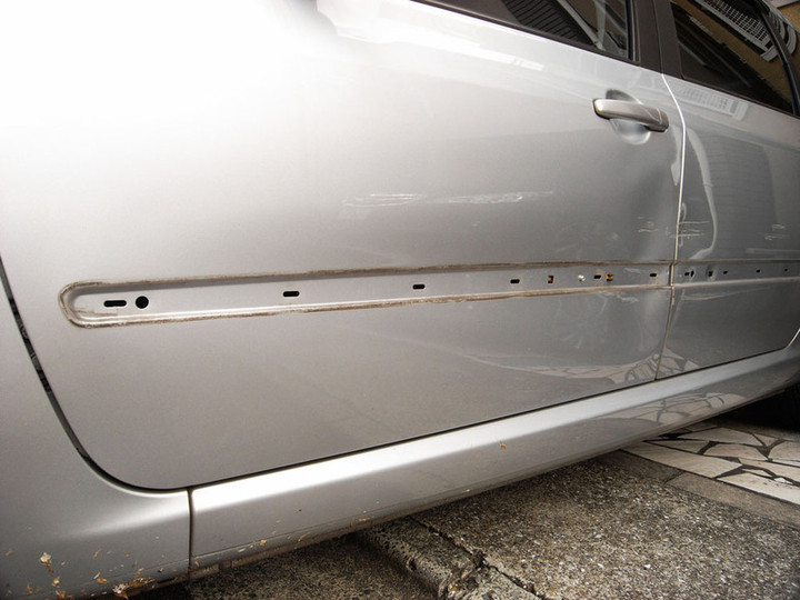 Left_front_door